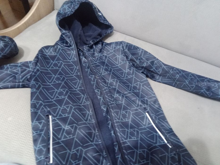 Sprzedam kurtkę chłopięca Softshell 122/128