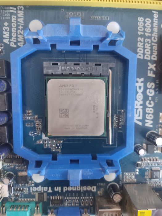 ASRock N68C-GS FX. FX4100 8gb 1600