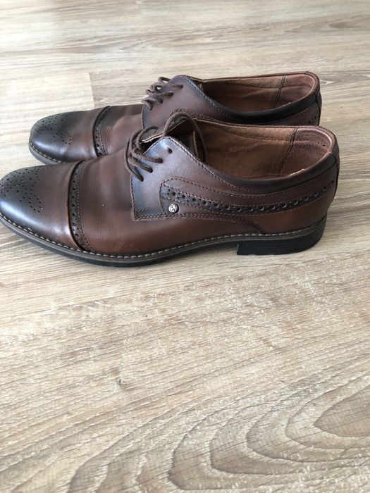 Шкіряні чоловічі туфлі