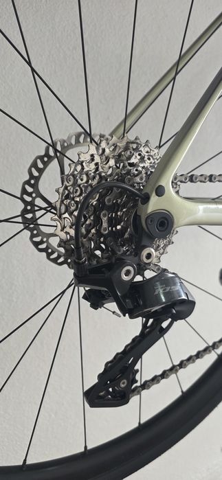 Bicicleta Estrada Giant Defy Advance2
