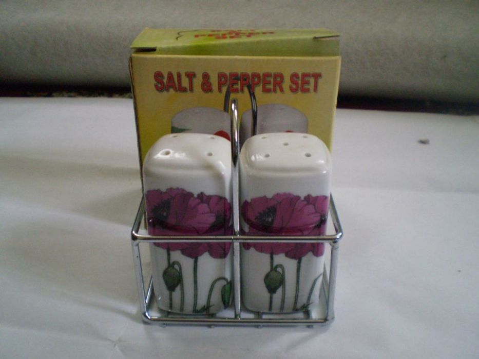 Набор для специй солонка и перечница, Сахарница.