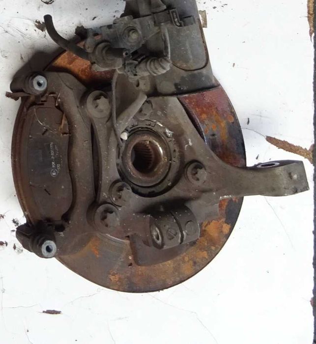 Передняя  ступичка в сборе Croma 2.5