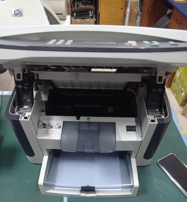 HP LaserJet M1522n