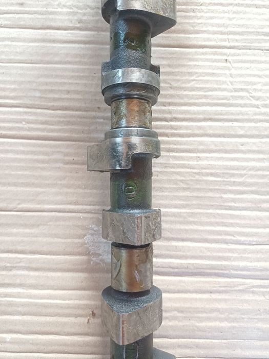 Распредвал вольво в40