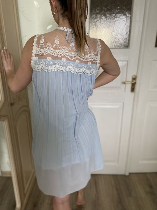 Сукня з гафрованої тканини