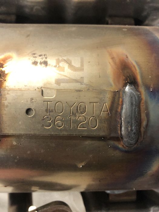 Випускний колектор 36120 Toyota Rav 4 hibrid  Каталізатор з Рав 4 2017