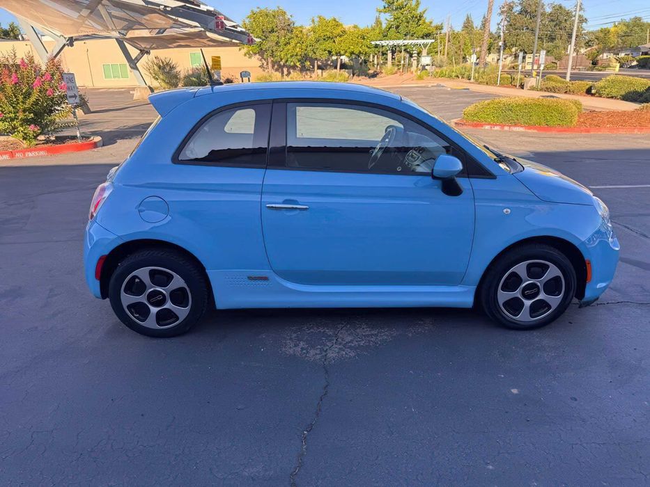 FIAT 500e      2015