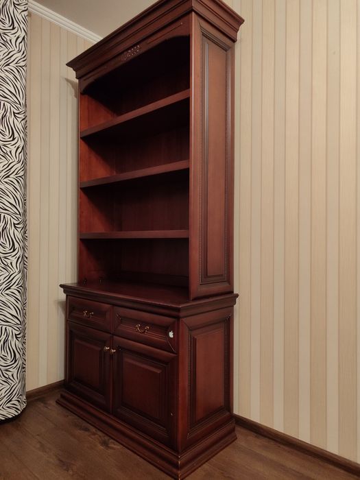 Комплект меблів у кабінет