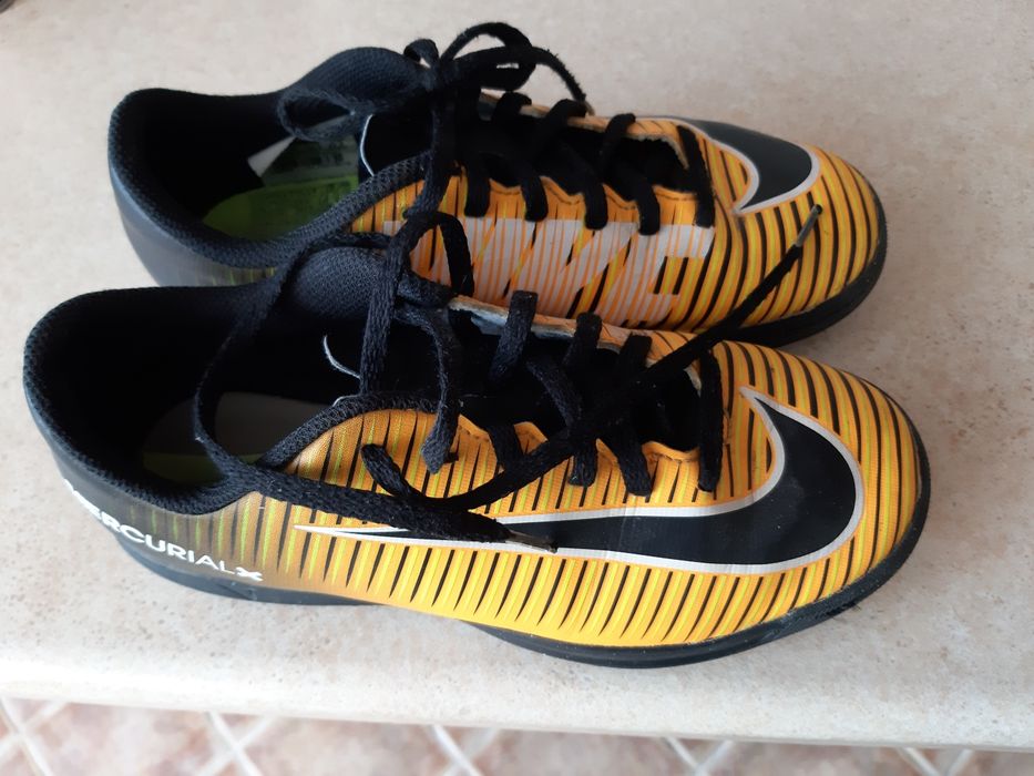 Korki Nike rozm. 35.5