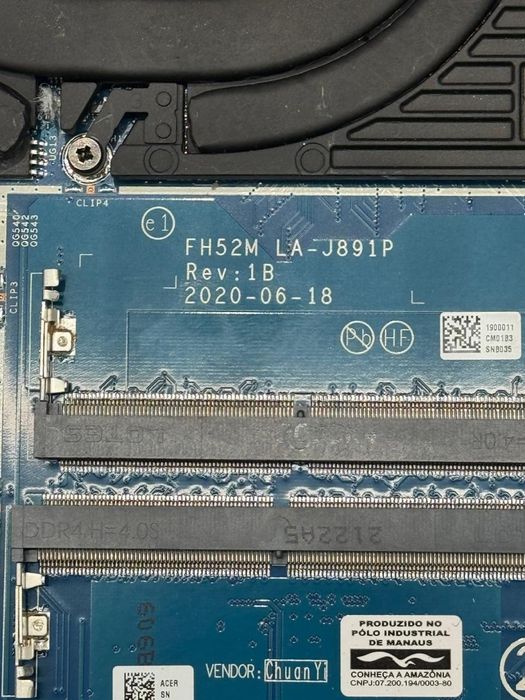 Acer predetor hélios 300