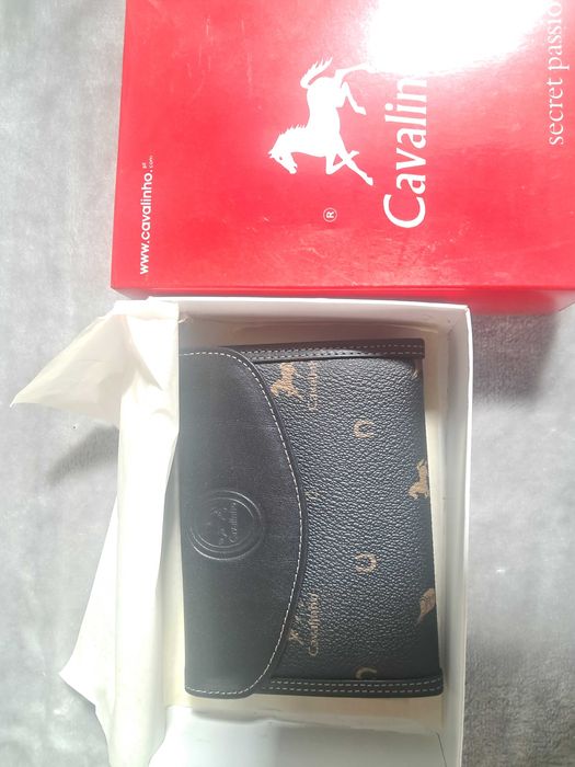 Carteira cavalinho nunca usada na caixa