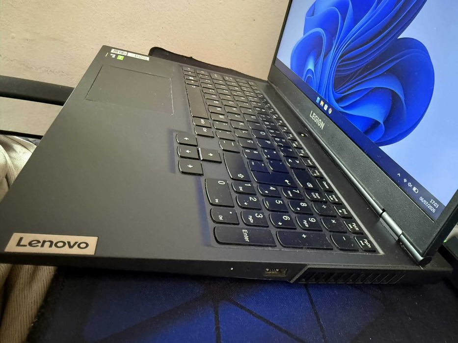 Lenovo Legion 5 i7 16GB SSD 512GB - funcional
