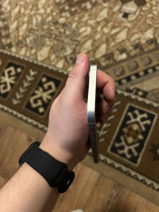 iPhone 12 стан чудовий