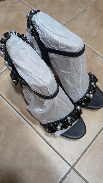 Жіночі босоніжки.  41/8.5/25см