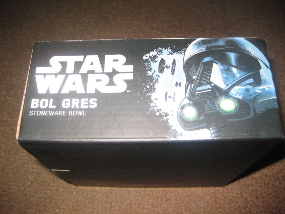 Malga "Star Wars" Artigo Oficial/Novo e Embalado!