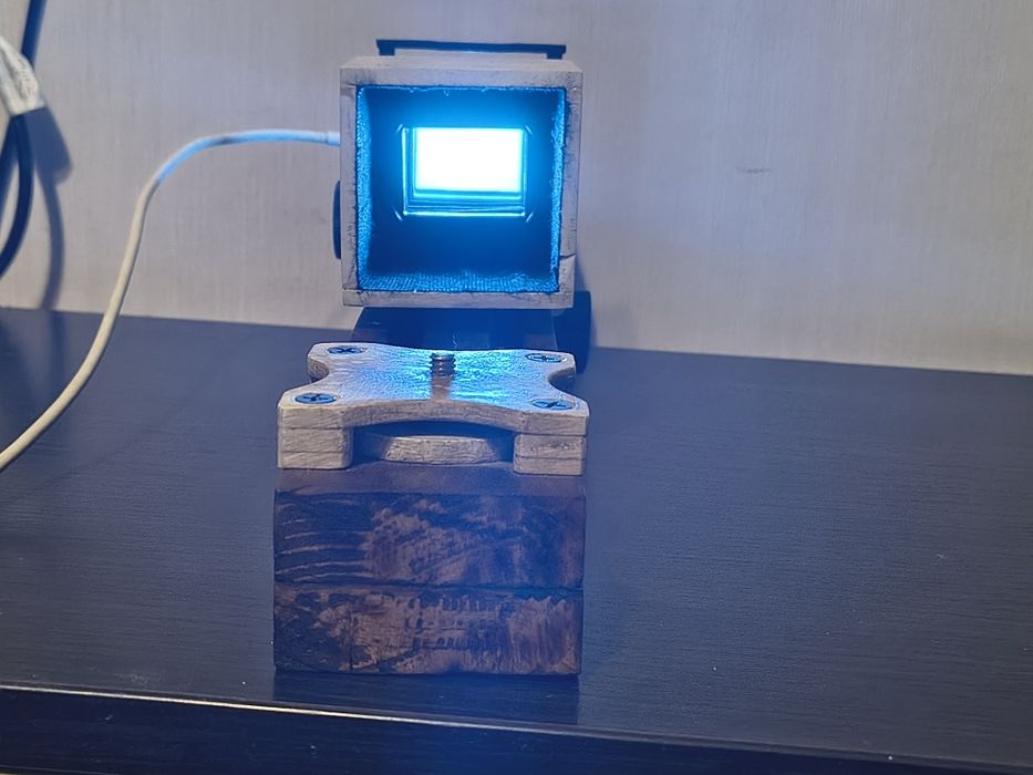 Сканер негативів. Приблуда для оцифрування плівки.