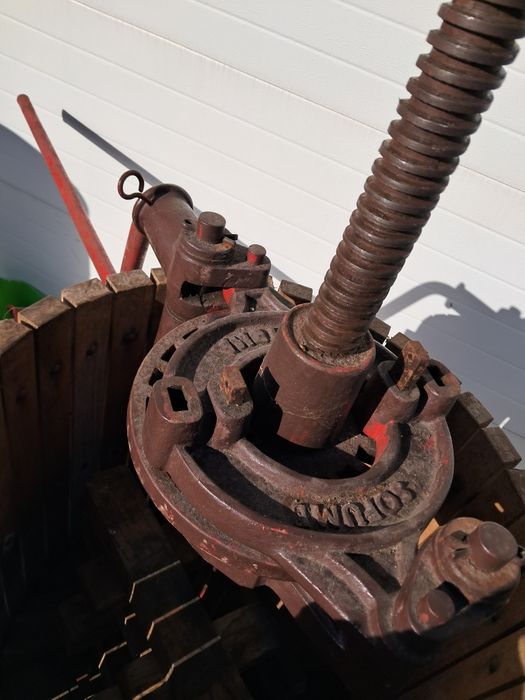 Cincho, cubas em inox, e acessórios