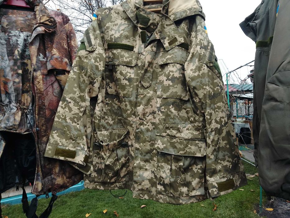 Продам куртки осень-зима бу ( в описи) 52-54 р.