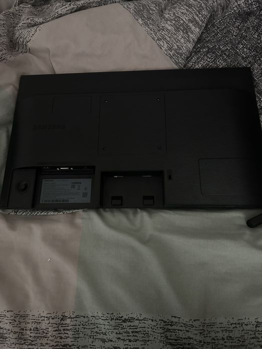 Монітор samsung  F22T350FHIIXCI