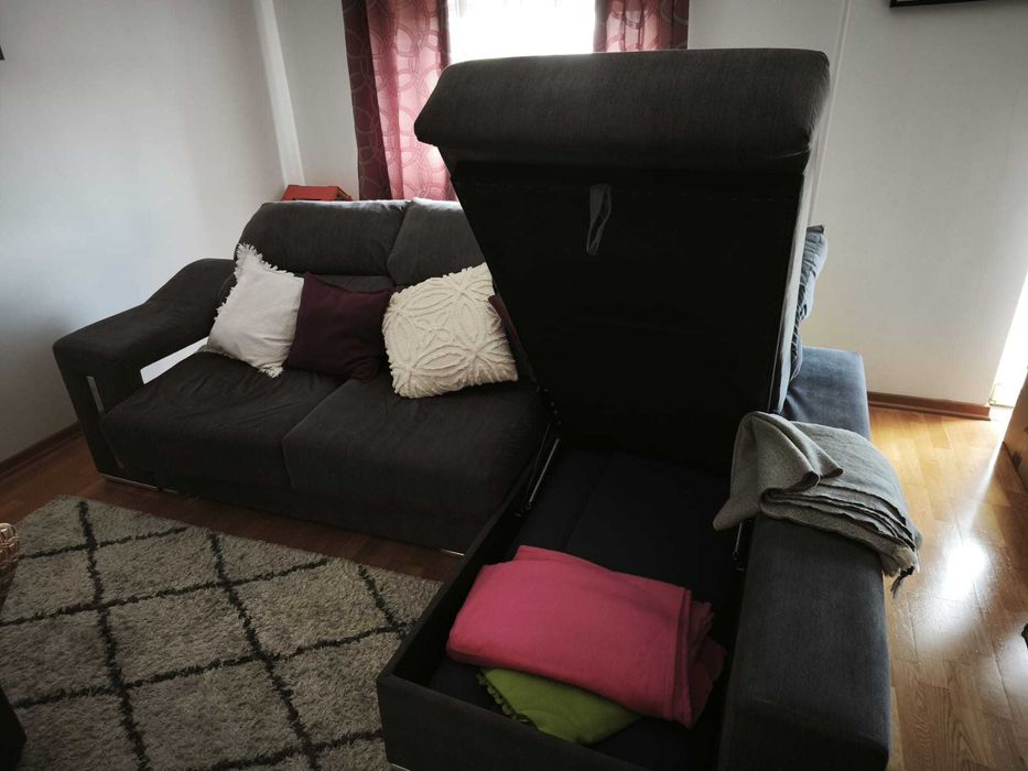 Sofá com chaise long marca "ok sofás"
