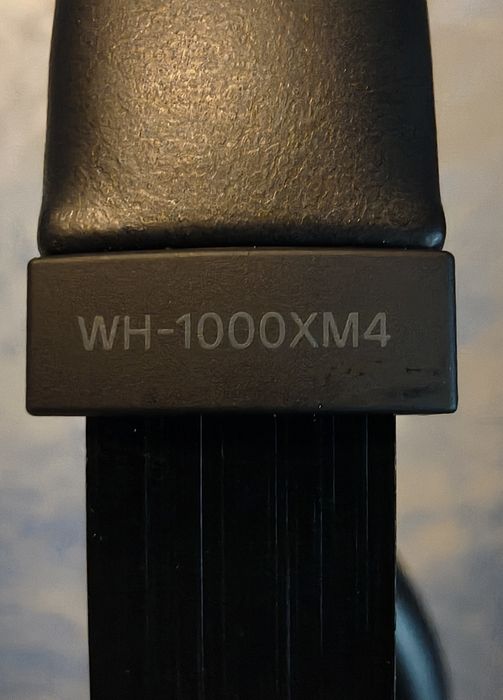 Auscultadores Sony WH-1000XM4