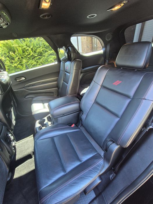 Auto do ślubu / Wynajem Dodge Durango V8 z kierowcą / Imprezy okolicznościowe / Transfer lotniskowy