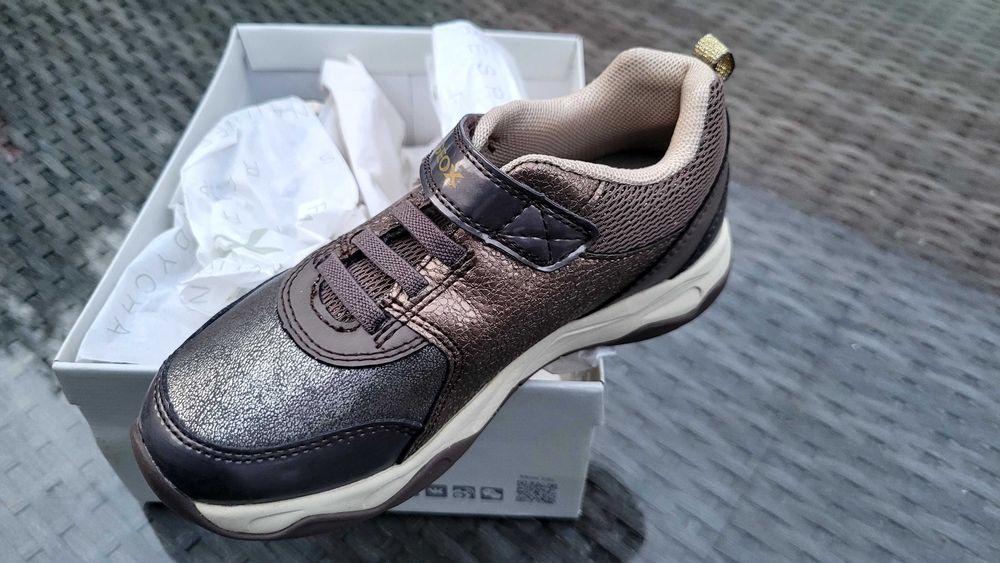 sapatilhas menina - geox - tamanho 29