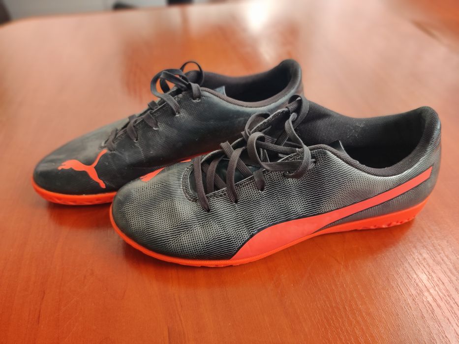 Футбольні бутси Nike Phantom, Legend, Mercurial, Puma, Adidas