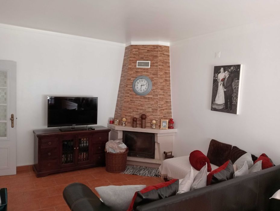 Apartamento T2 com arrumo em Tavarede, Figueira da Foz.