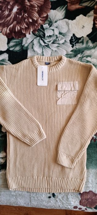 Светр на підлітка новий