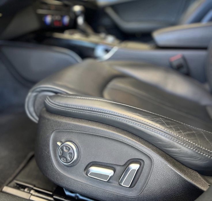 Audi A6 avant 2015 black edition