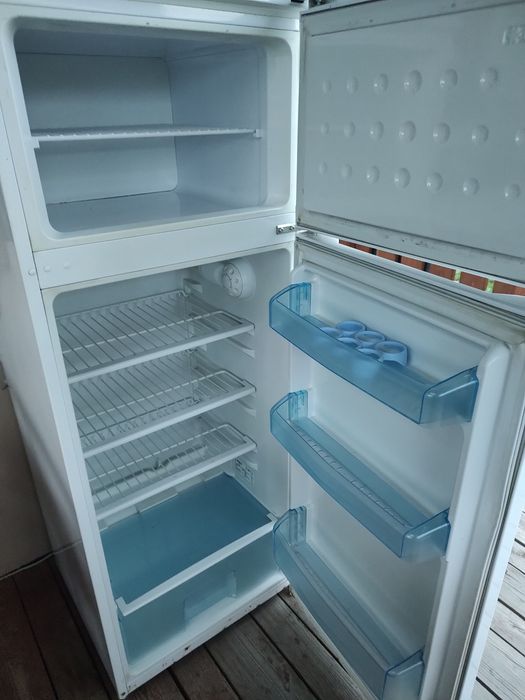 Lodówka Beko biała