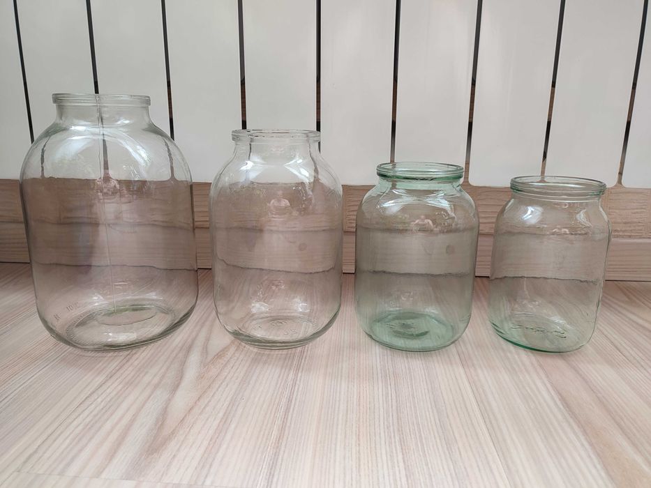 Банки 0,5л., 1,5л., 2л., 3л.