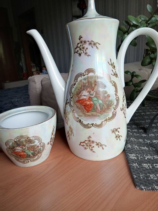 Залишки сервізів чайних НДР