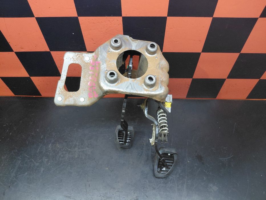 Pedal da embraiagem CITROËN Berlingo (B9)
