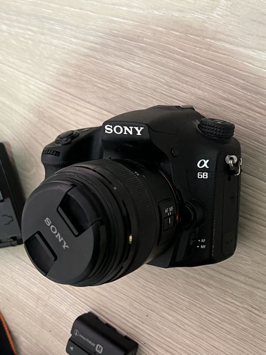 Фотокамера SONY a68 пробіг мінімальний