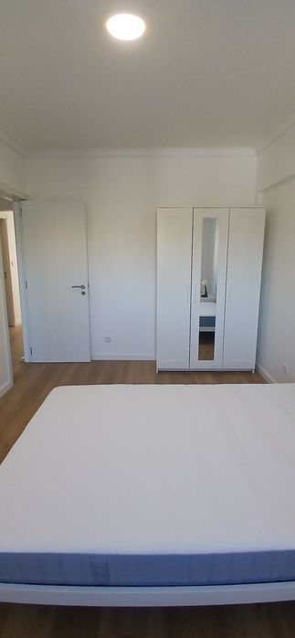 Quarto para arrendar na Pontinha – Junto ao Metro (Linha Azul)