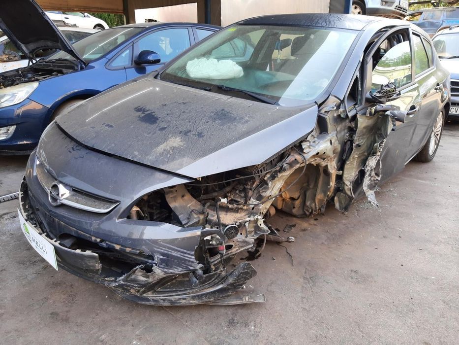 Chapeleira Da Mala Opel Astra