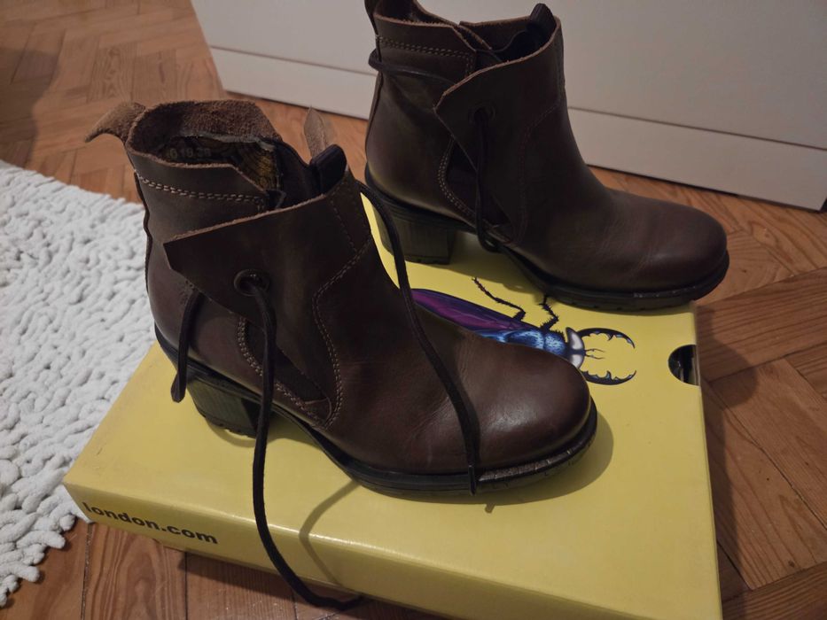 Botas Fly London n35