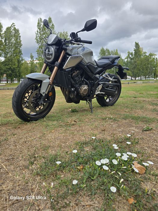 Mota cb650r sport cafe
