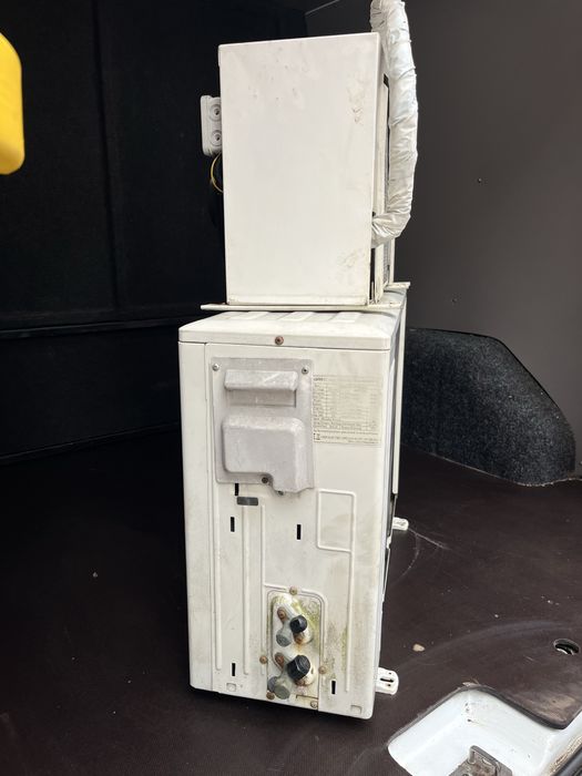 Холодильний агрегат. Холодильник для квітів.