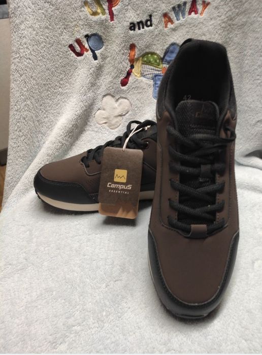 Nowe buty męskie Campus Essential r. 42 czarno - brązowe