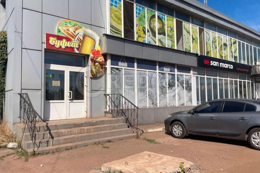 Оренда магазину, вул. Кобилянського