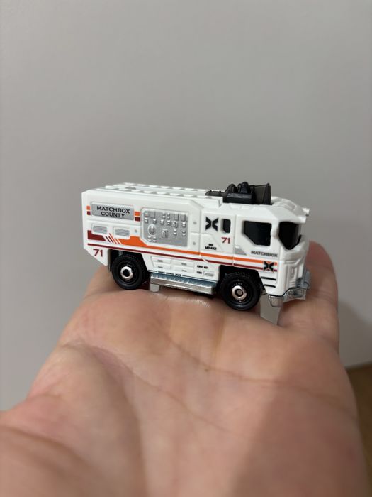 Zabawka autko HotWheels