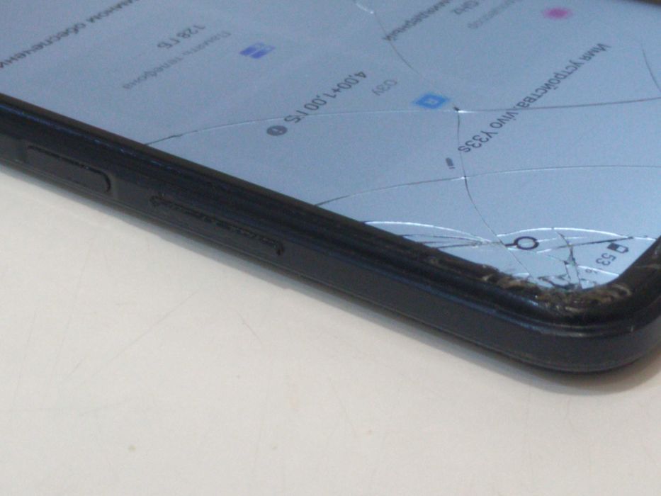 VIVO Y33s ( V2109 ) 4/128 на відновлення