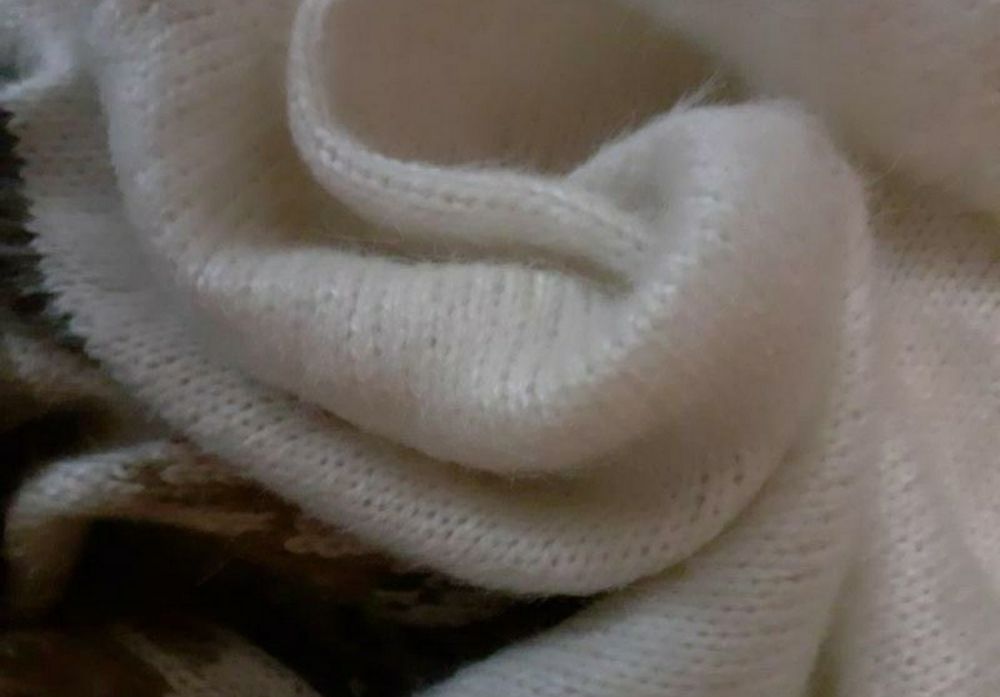 Красивое теплое шерстяное пончо из альпаки