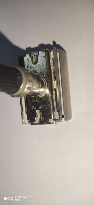 Т образна Gillette