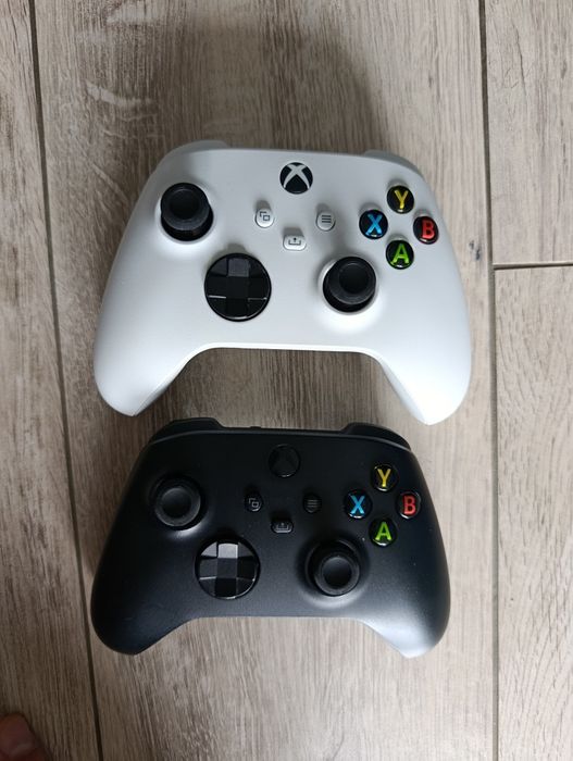 Kontroler Pad Xbox One/ Series X/S
