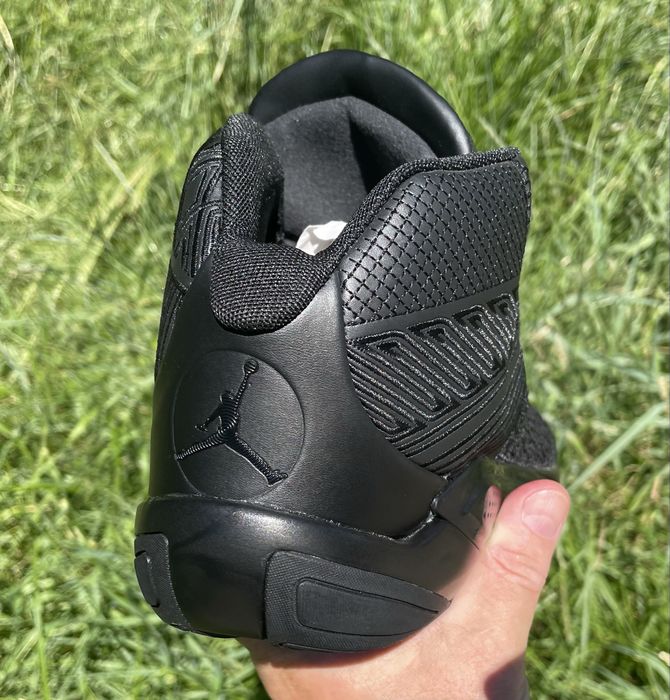 Баскетбольні кросівки Jordan 38 Triple black
