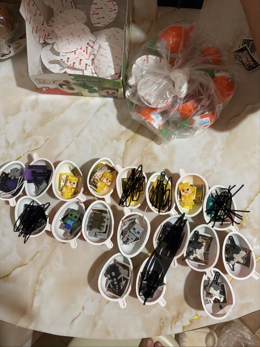 Minecraft кіндер джой